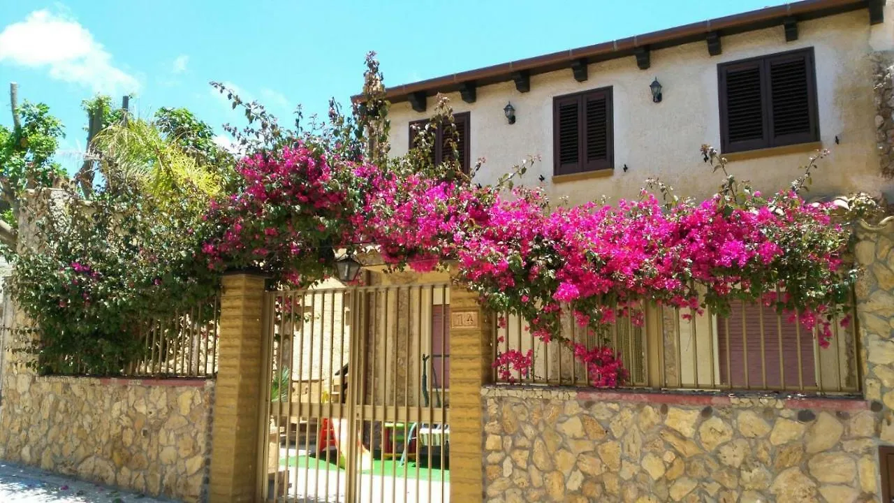 Casa Vacanze Mediterraneo Villa Tre Fontane