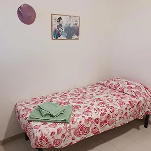 https://la-casina-delle-santa-luce.it-tuscanyhotel.com