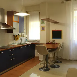 https://carbonara-apartment.emilia-romagnahotels.net
